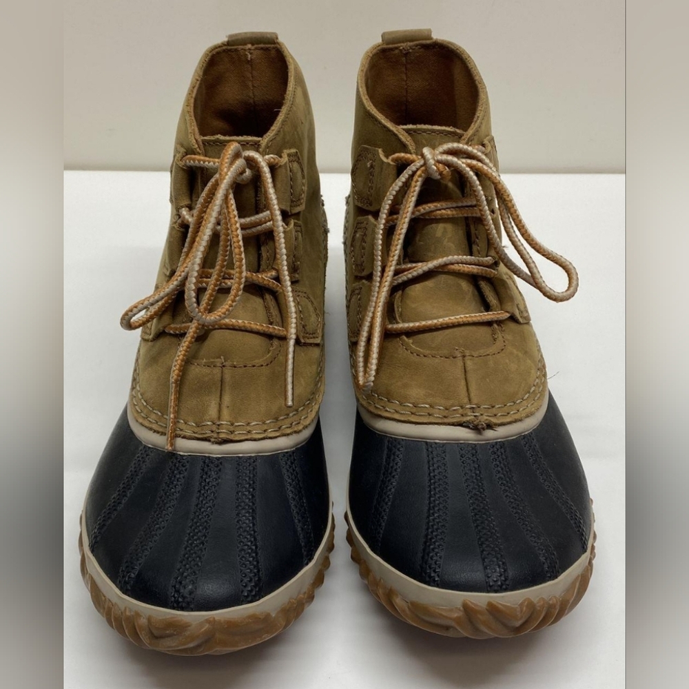 Sorel Women's Out N About™ Leather Duck Rain Boots Size 7.5 Like New MSRP $120 - Picture 3 of 9
